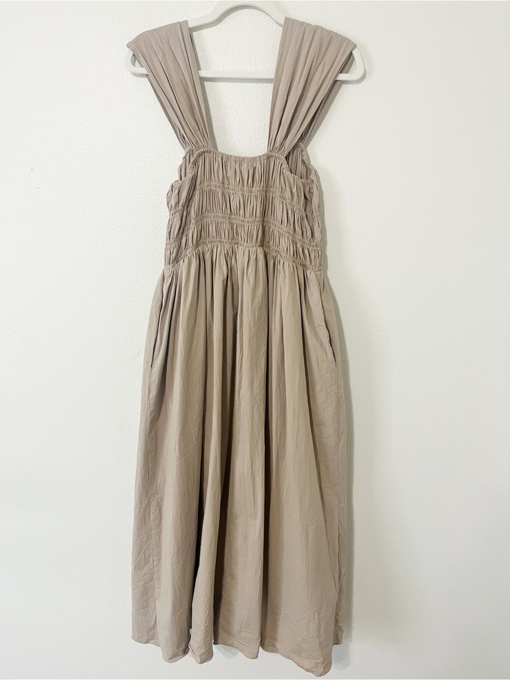Pomander Place Noah Midi Dress - Picture 5 of 5